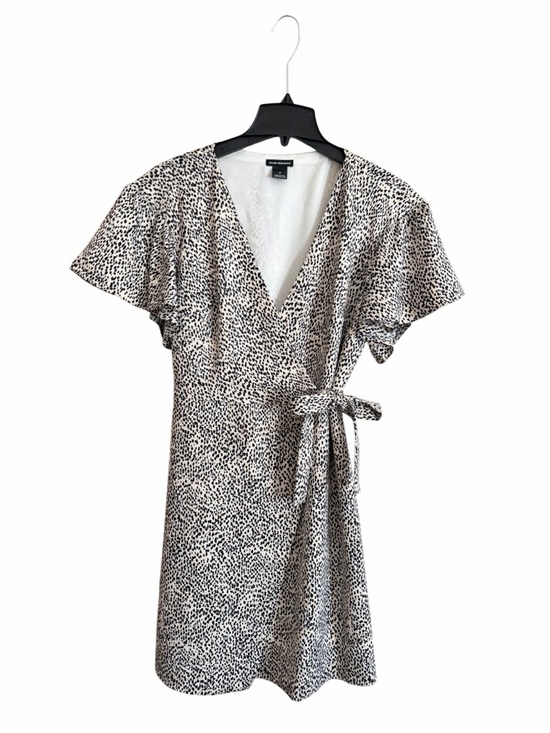 Club Monaco Dresses & Skirts - Club Monaco Flutter Sleeve Geovanna Wrap Mini Dress Mini Leopard Print Sz 8